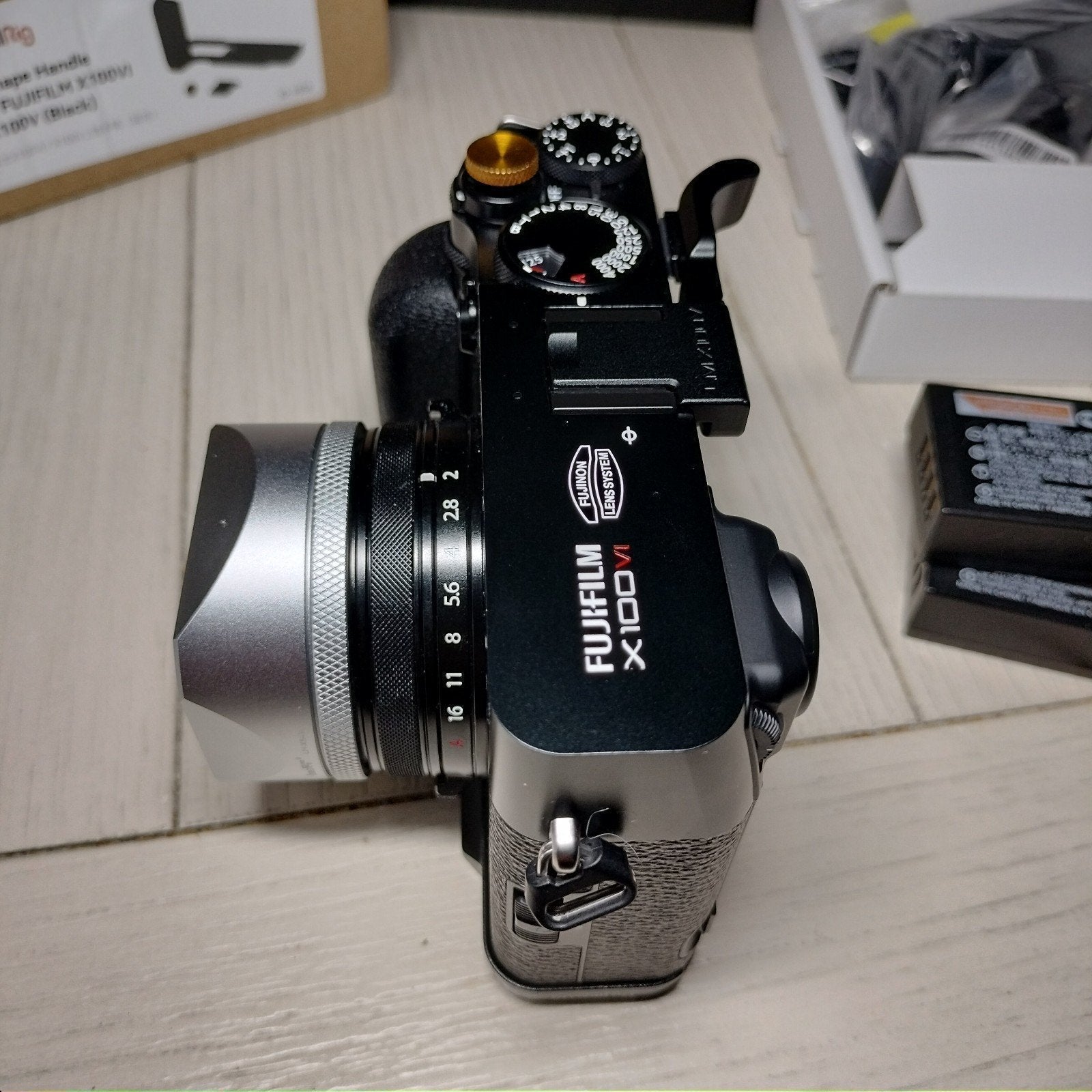 PERFECT Fujifilm x100 vi Camera + Many Extras