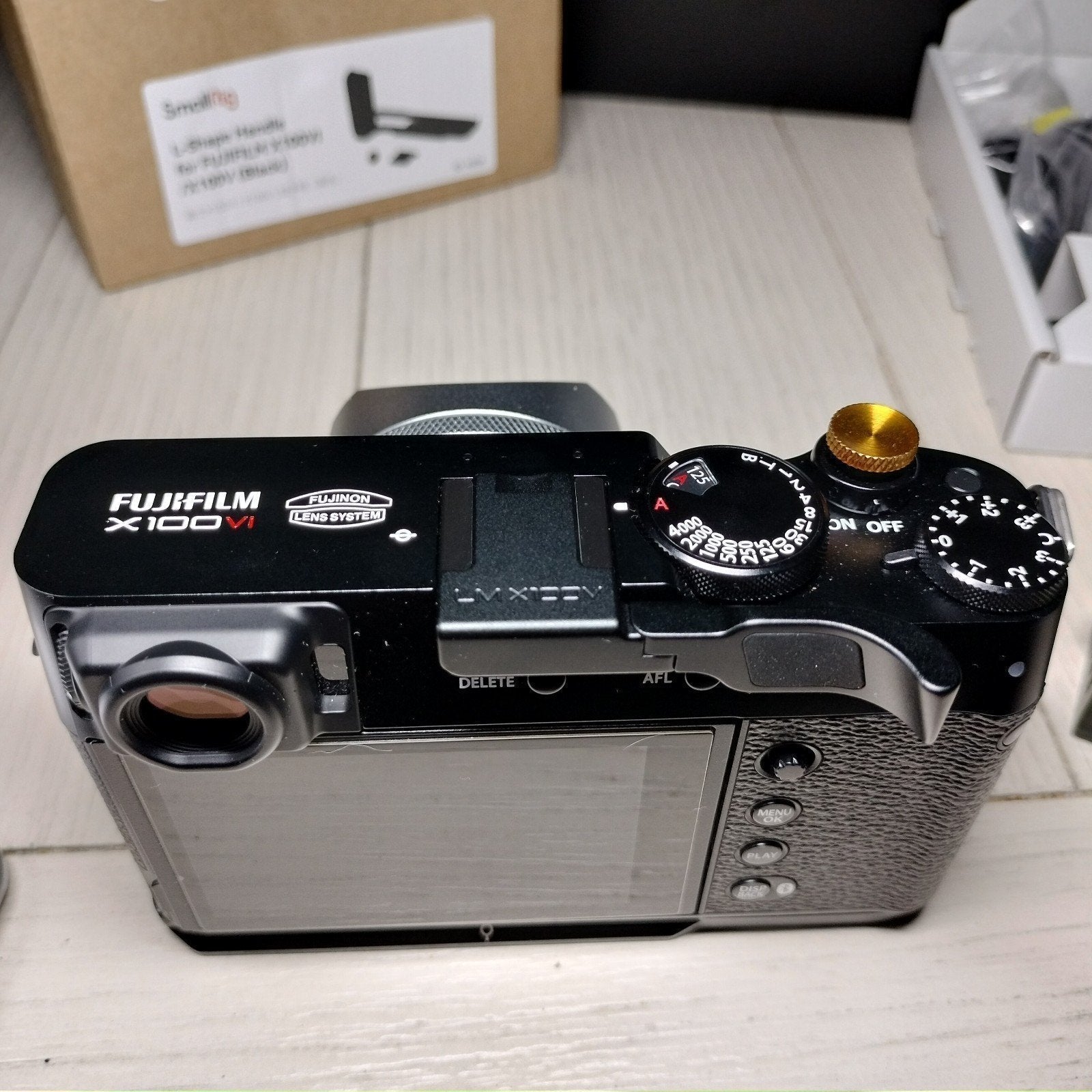 PERFECT Fujifilm x100 vi Camera + Many Extras