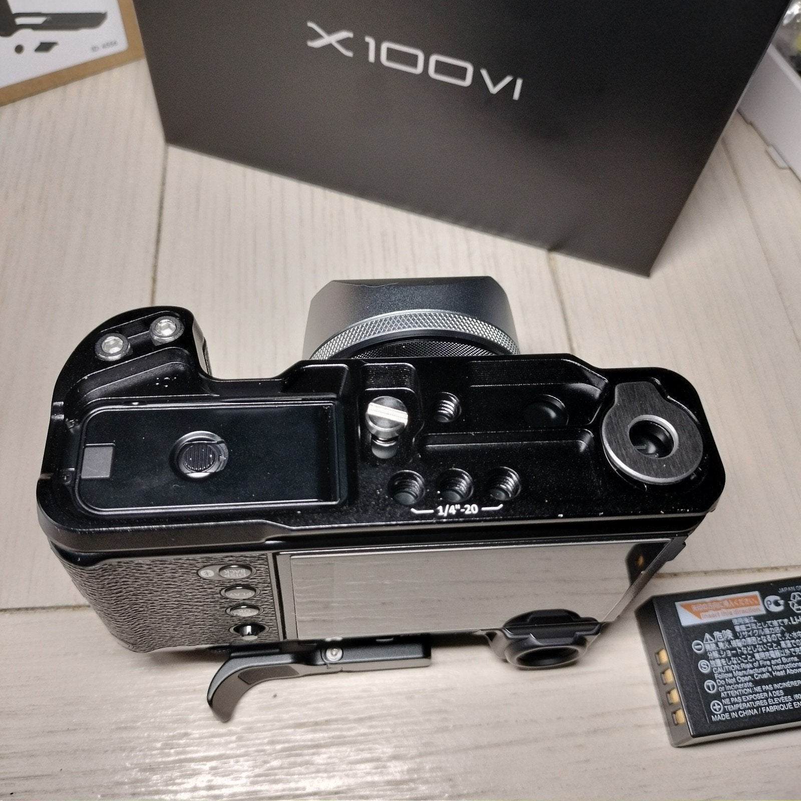 PERFECT Fujifilm x100 vi Camera + Many Extras